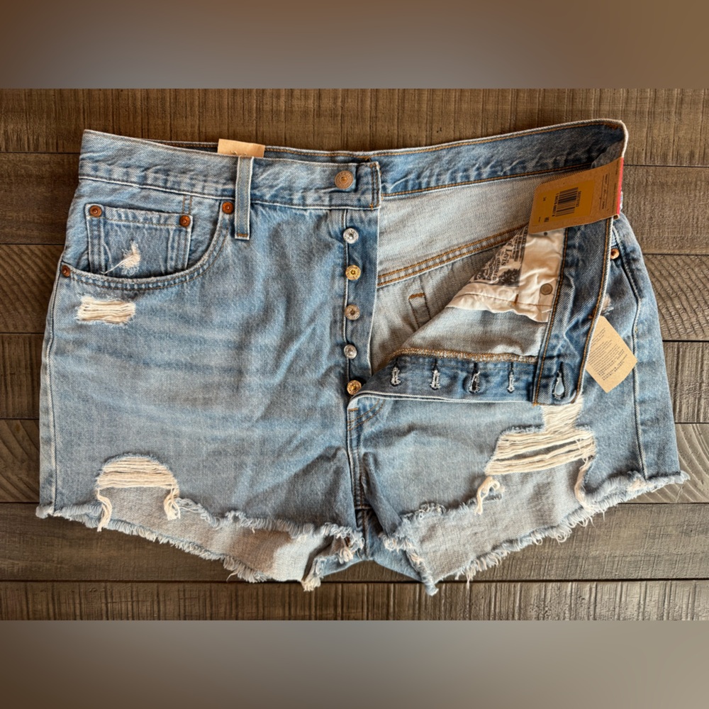 Levi's 501 Deconstructed High Rise Original Shorts Women's Size 34 (NWT)